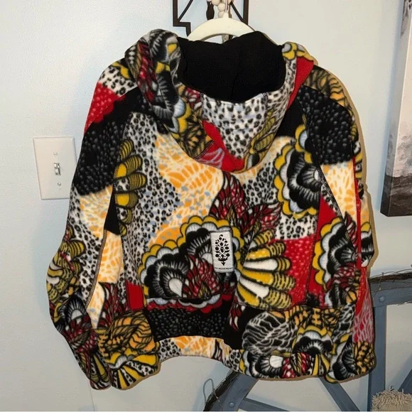 ⭐️NWT Free People Wild & Free Fleece Pullover Hoodie - Picture 5 of 7